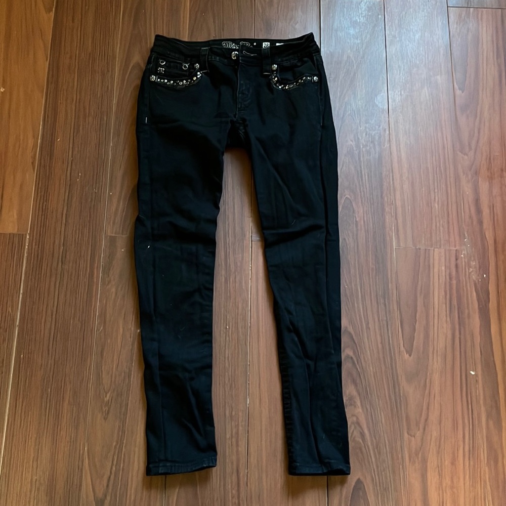 Miss me Jeans size 28. Only Worn once. Perfect condition. Close up show Not navy